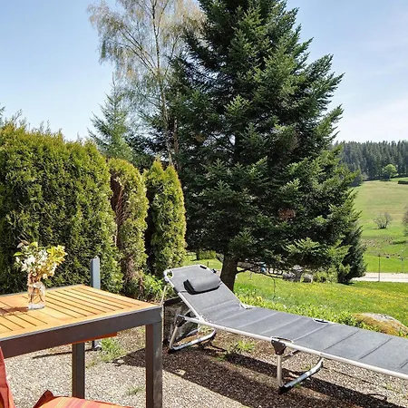 Hilfshof * Schönwalde